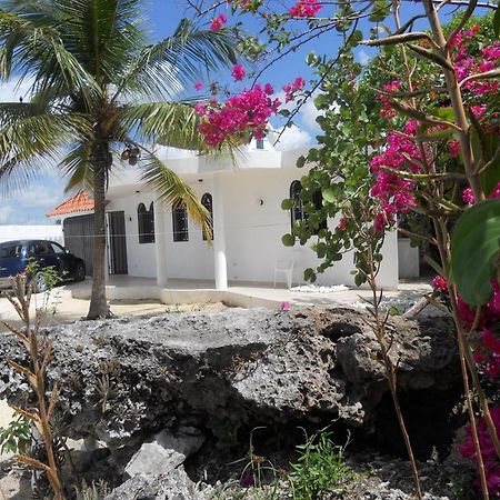 Guesthouse Villa La Isla La Romana Luaran gambar